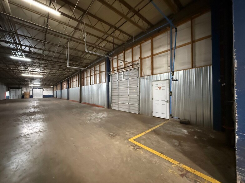 More Photos Of 214 Industrial Park Rd, Livingston Manufacturing For Lease