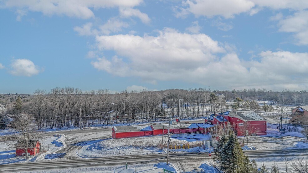 More Photos Of 3827 PA-115, Blakeslee Restaurant For Sale