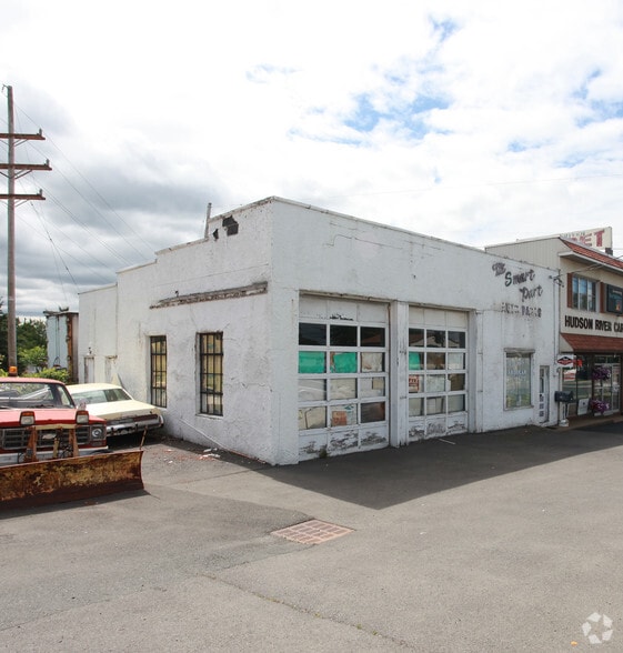 More Photos Of 178 Columbia Tpke, Rensselaer Auto Repair For Sale