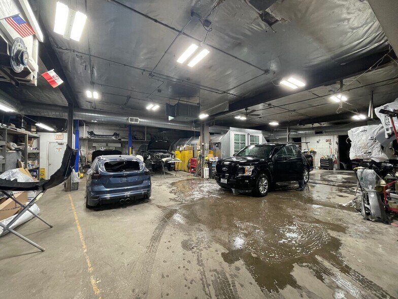 More Photos Of 3525 N Harlem Ave, Chicago General Retail For Sale