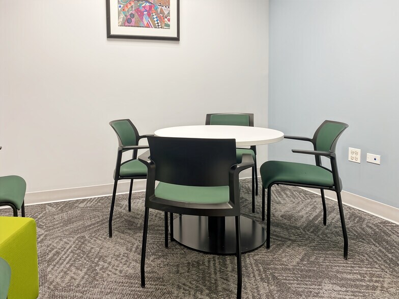 More Photos Of 4320 Winfield Rd, Warrenville Coworking Space