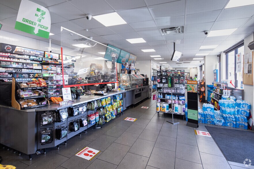 More Photos Of 5318 S Vermont Ave, Los Angeles Storefront Retail Office For Sale