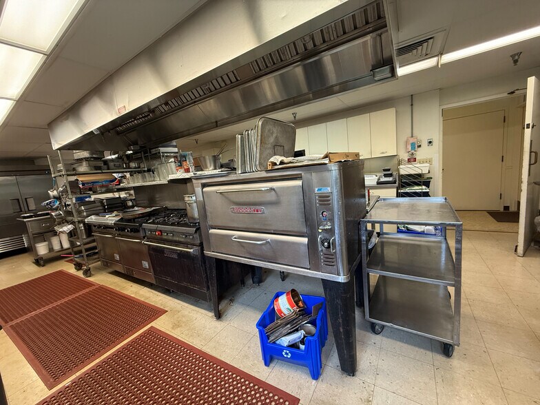 More Photos Of 1365 Northampton St, Holyoke Assisted Living For Sale