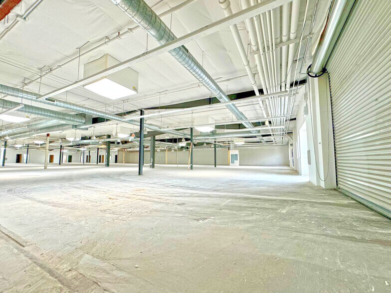 More Photos Of 6300-6370 Hollister Ave, Goleta Research And Development For Lease