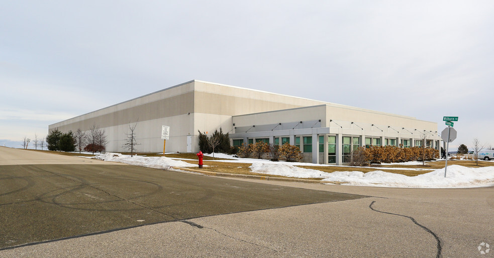 Primary Photo Of 1824 Haynes Dr, Sun Prairie Distribution For Lease