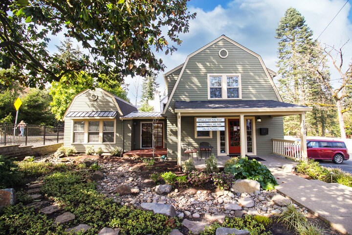 Primary Photo Of 1595 Holly St, West Linn Office For Sale