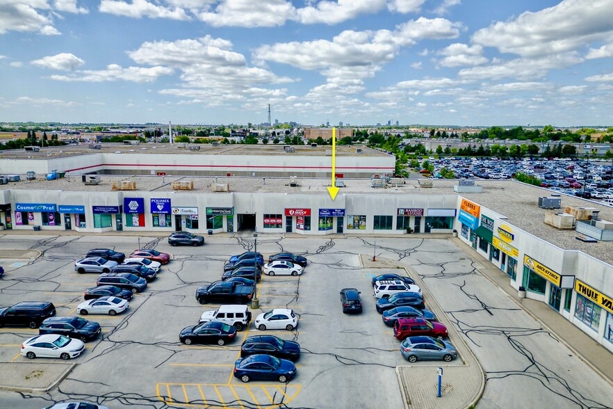 More Photos Of 3145 Dundas St W, Mississauga Storefront Retail Office For Lease