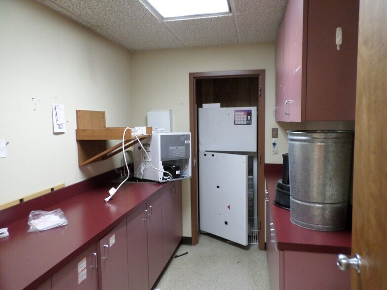 More Photos Of 1240 State Route 307, Lake Winola Office For Sale