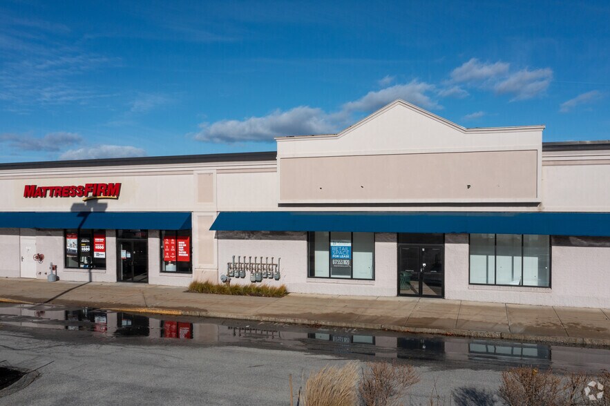 More Photos Of 96 Daniel Webster Hwy, Belmont General Retail For Lease