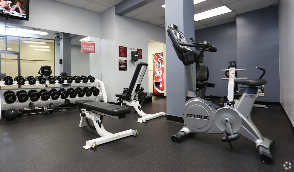 More Photos Of 837 Gravier St, New Orleans Apartments For Lease