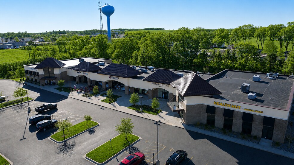 More Photos Of 325 Bay View Rd, Mukwonago Unknown For Lease