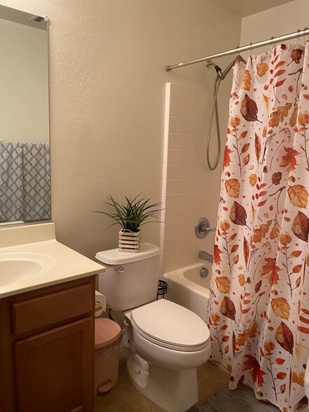 More Photos Of 23026 W Gardenia Dr, Buckeye Assisted Living For Sale