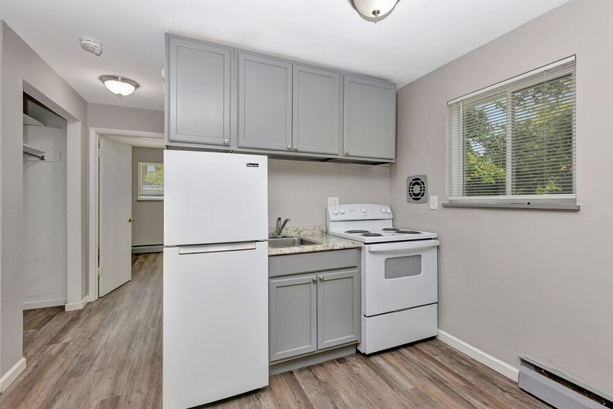 More Photos Of 1005-1007 Dana Ave, Cincinnati Apartments For Sale