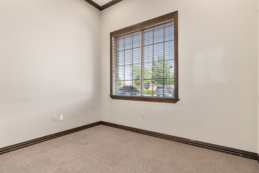 More Photos Of 9300 John Hickman Pky, Frisco Unknown For Lease