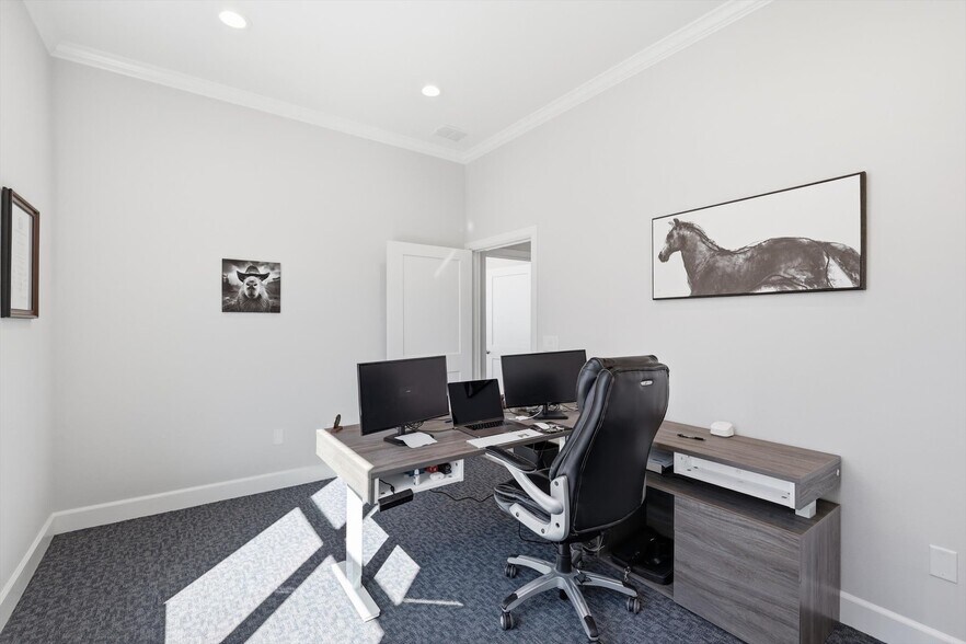 More Photos Of 3121 Bailey Dr, Fort Worth Office For Lease