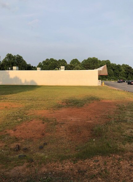 More Photos Of 515 Oakland Rd, Spindale Office For Sale