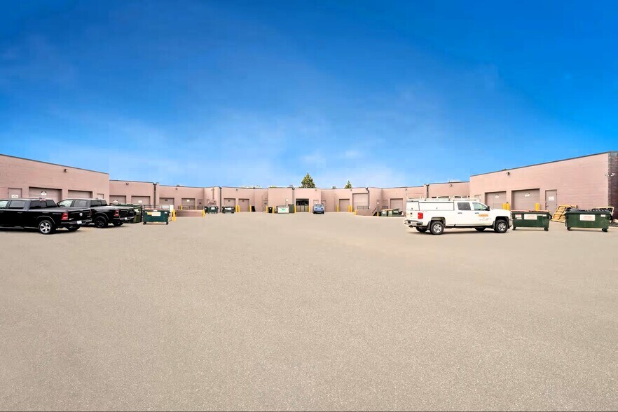 More Photos Of 550-600 County Road D W, New Brighton Light Distribution For Lease