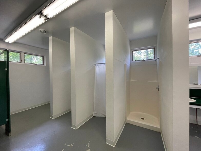 More Photos Of 1076 Roaring Brook, Conway Trailer Camper Park For Sale