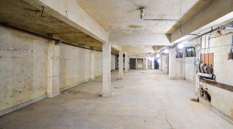 More Photos Of 211 N Saint Marys St, San Antonio Storefront For Sale