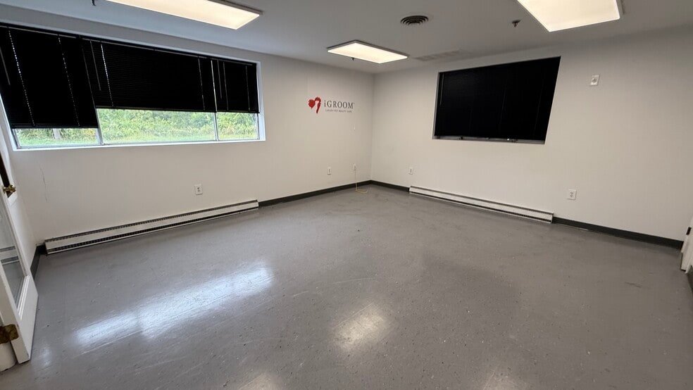 More Photos Of 125-155 Howard St, Phillipsburg Unknown For Lease