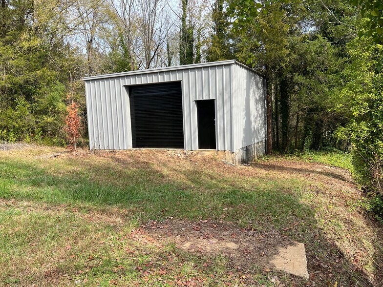 More Photos Of 353 Harwood St, Albemarle Light Distribution For Sale