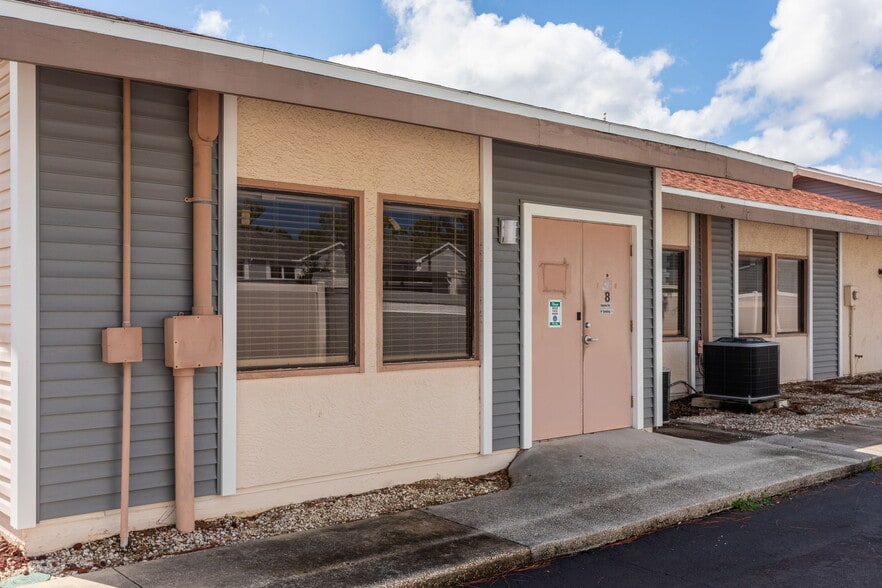 More Photos Of 12029 Majestic Blvd, Hudson Office For Lease