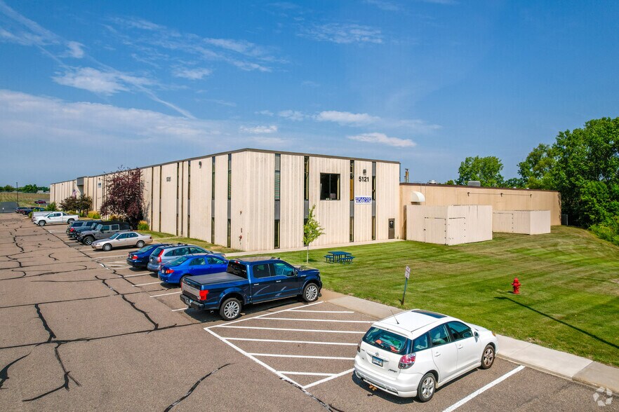 More Photos Of 5121-5125 Winnetka Ave S, New Hope Manufacturing For Lease