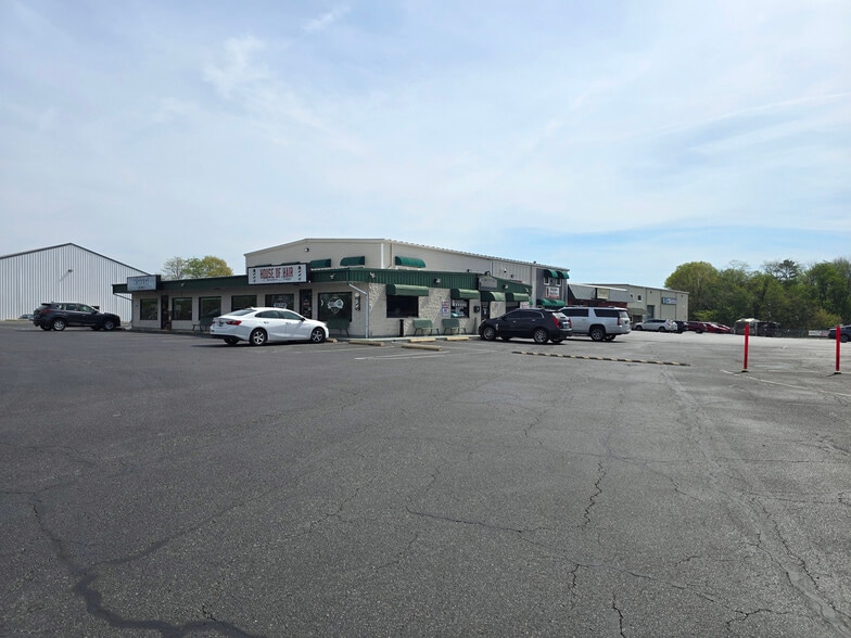 More Photos Of 1502 E Lebanon Rd, Dover Unknown For Lease