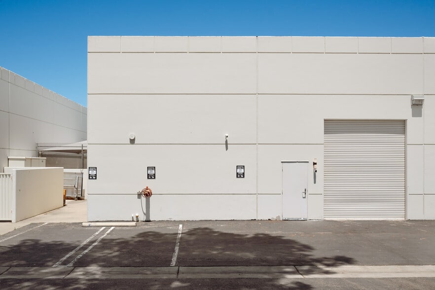 More Photos Of 12 Mauchly, Irvine Research And Development For Sale