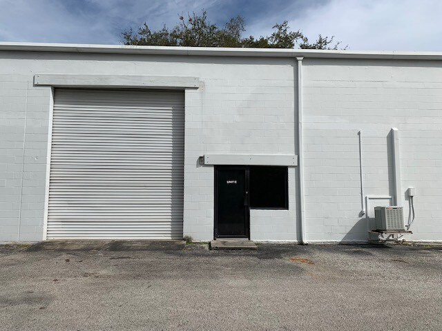 More Photos Of 1010 Park Ct, Safety Harbor Warehouse For Lease
