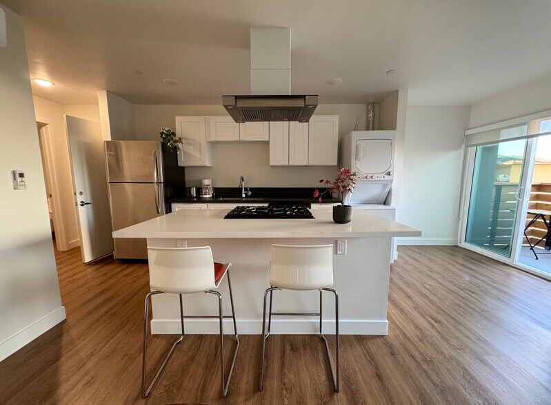 More Photos Of 4781 Cereza St, San Diego Apartments For Sale