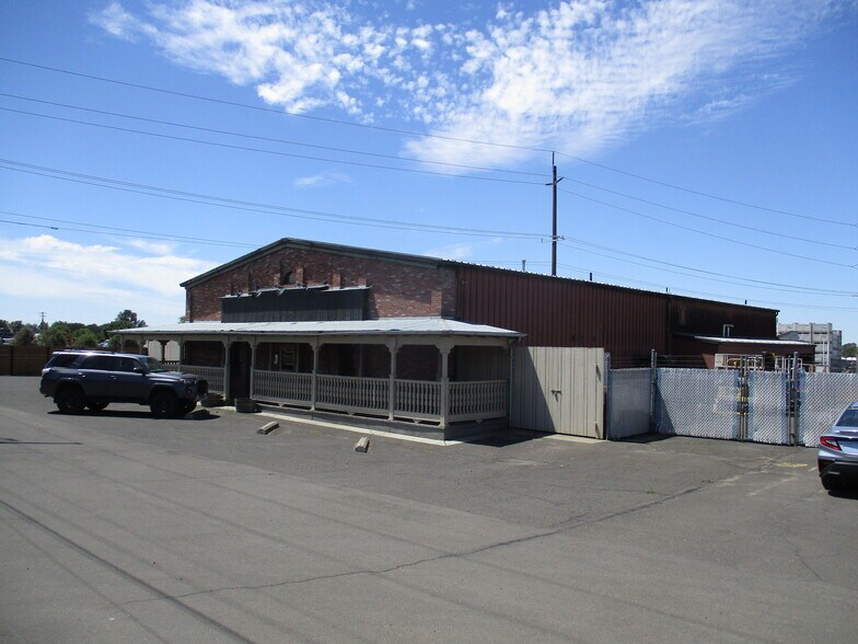 Primary Photo Of 635 N 13th Ave, Walla Walla Winery Vineyard For Sale