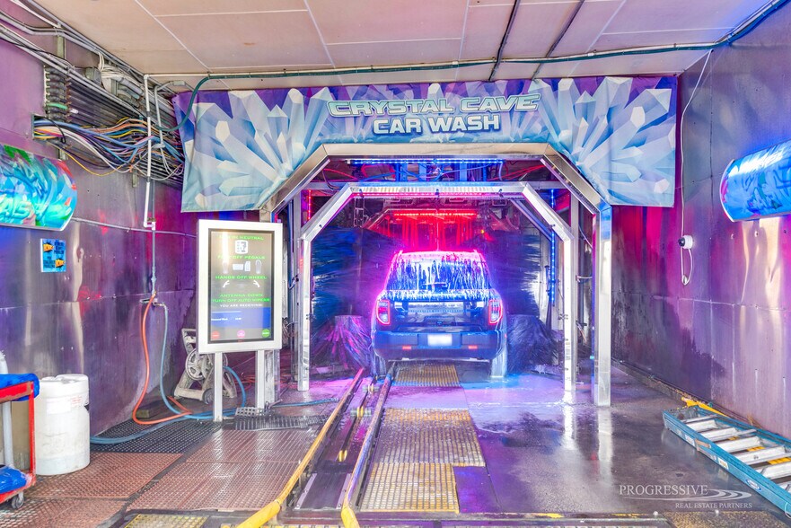 More Photos Of 8845 E Imperial Hwy, Downey Carwash For Sale