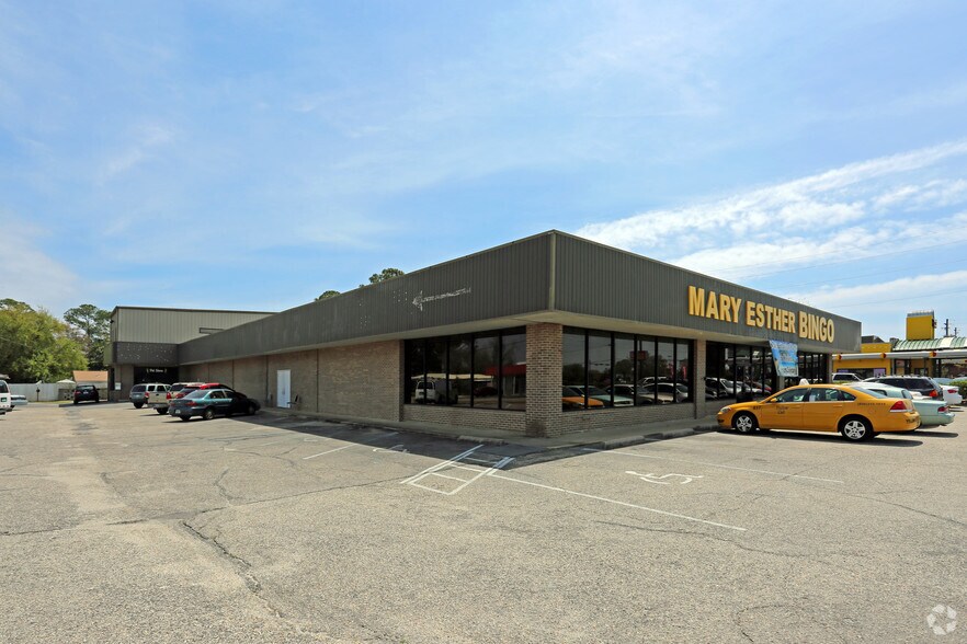 Primary Photo Of 481 Mary Esther Blvd, Mary Esther Freestanding For Lease