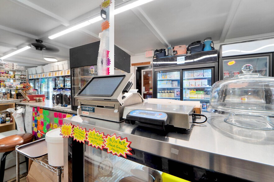 More Photos Of E6659 Wolf River Dr, Fremont General Retail For Sale