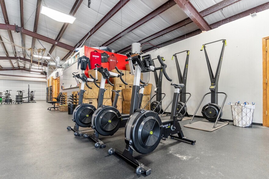 More Photos Of 140 NE Yellow Pine Ave, Madison Restaurant For Sale