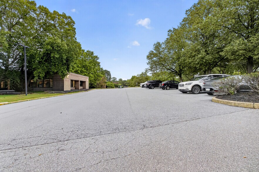 More Photos Of 728 Springdale Dr, Exton Office For Sale