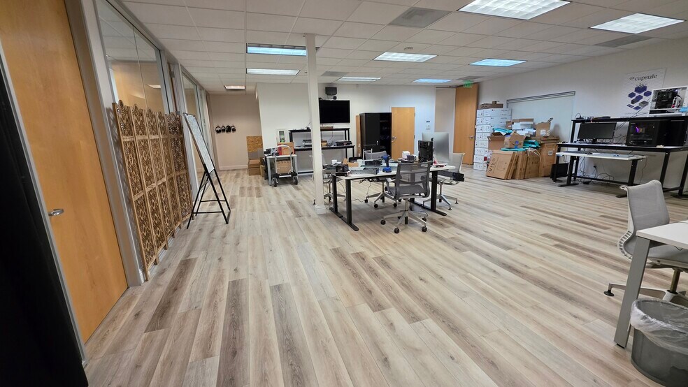 More Photos Of 900 E Campbell Ave, Campbell Office For Lease