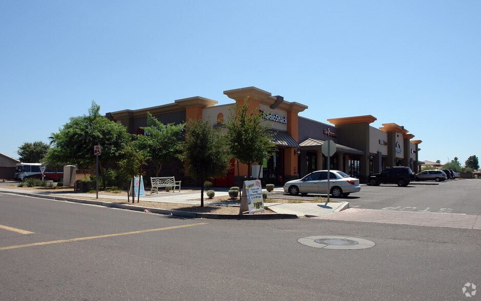 More Photos Of 5707 W Northern Ave, Glendale Unknown For Lease