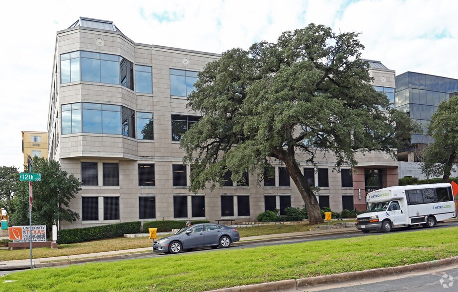 More Photos Of 313 12th St E, Austin Office For Lease