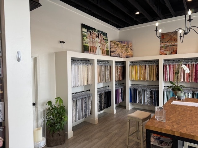 More Photos Of 407-413 E 19th St, Bakersfield Storefront For Sale