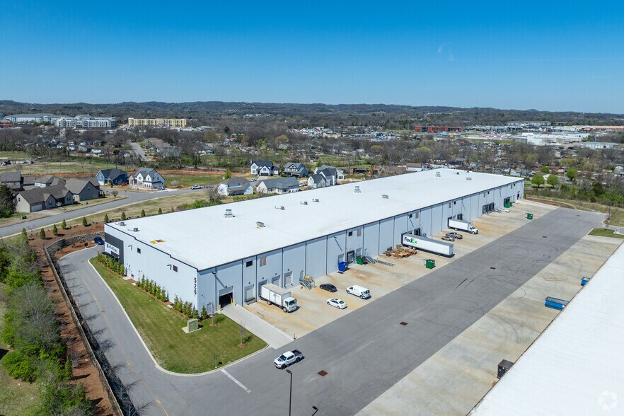 More Photos Of 526 Myatt Dr, Madison Warehouse For Lease