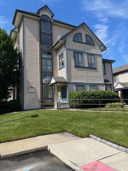 Primary Photo Of 750 Route 73 S, Marlton Medical For Lease