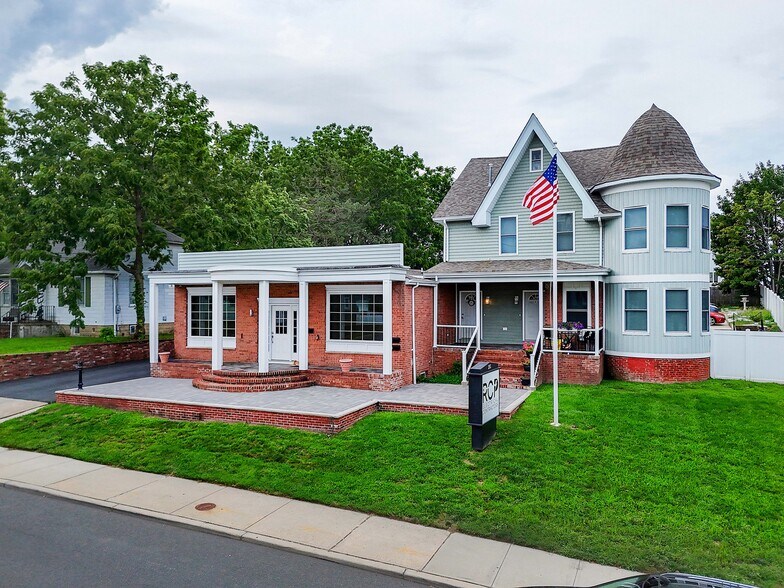 More Photos Of 215 Washington Rd, Sayreville Storefront Retail Residential For Lease