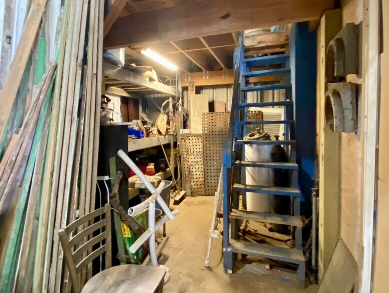 More Photos Of 315 31st St, Galveston Warehouse For Sale