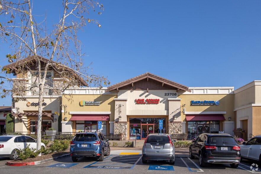 More Photos Of 23602-23624 El Toro Rd, Lake Forest General Retail For Lease