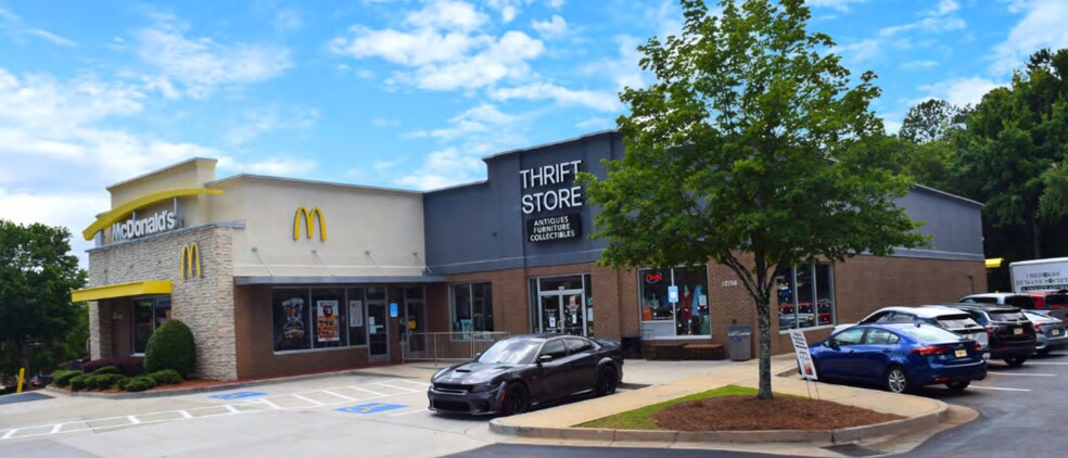 More Photos Of 12154-12156 Highway 92, Woodstock Storefront For Sale