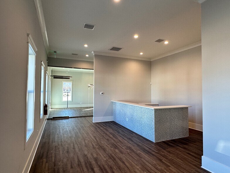 More Photos Of 2053 Experiment Station Rd, Watkinsville Office For Sale