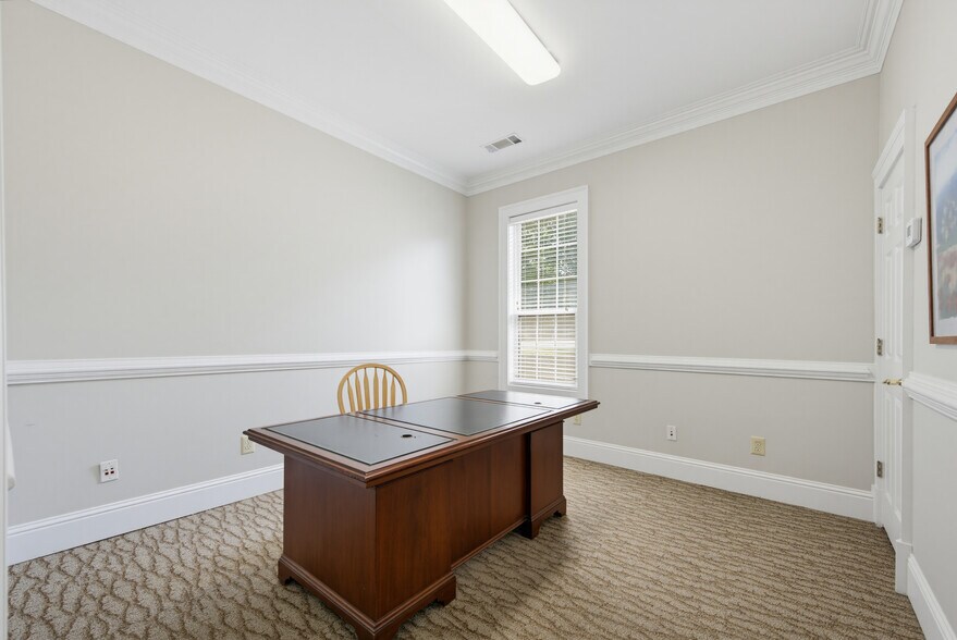 More Photos Of 129 Marble Mill Rd, Marietta Medical For Sale