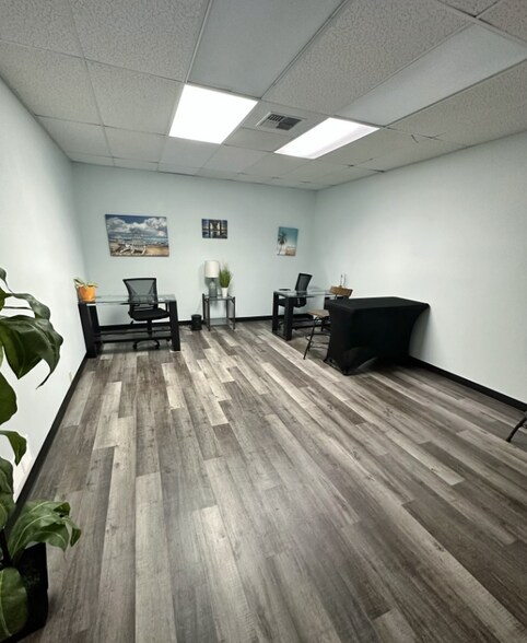 More Photos Of 1022 Lee Blvd, Richland General Retail For Lease